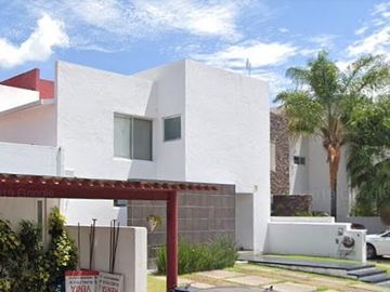 CASA EN VENTA EN CUMBRES DEL LAGO, JURIQUILLA, QUERETARO.