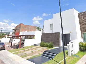 CASA EN VENTA EN CUMBRES DEL LAGO, JURIQUILLA, QUERETARO.