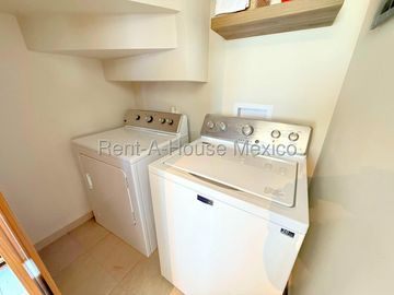Casa en Venta | 3 Recámaras | Cocina Equipada | Jardín Interior | Amenidades / DG