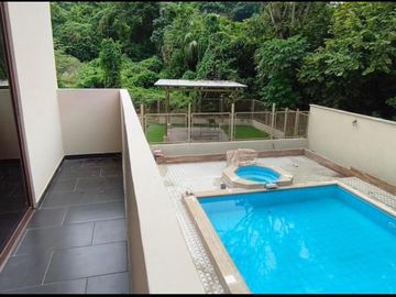 Venta Casa en Lago de Capeira - Guayaquil - Vía a Daule - C131