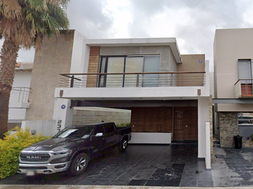CASA EN VENTA EN CUMBRES DEL LAGO, JURIQUILLA, QUERETARO.