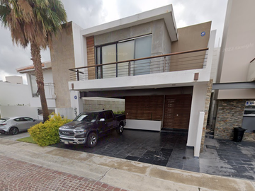 CASA EN VENTA EN CUMBRES DEL LAGO, JURIQUILLA, QUERETARO.