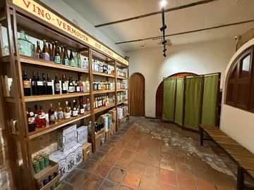Casa en venta en ESQUINA sobre Av. Vallarta colonia Americana
