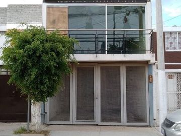 CASA EN VENTA 2 RECAMARAS