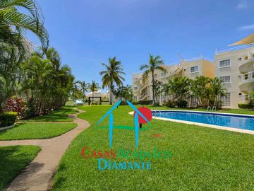 Depa en venta con 2 recámaras, 2 baños y un estacionamiento