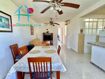 Depa en venta con 2 recámaras, 2 baños y un estacionamiento