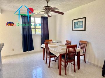 Depa en venta con 2 recámaras, 2 baños y un estacionamiento