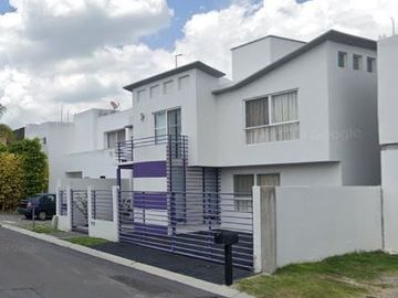 CASA EN VENTA EN JURIQUILLA, QUERETARO.