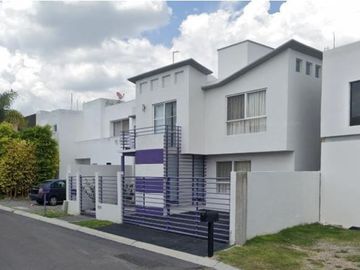 CASA EN VENTA EN JURIQUILLA, QUERETARO.