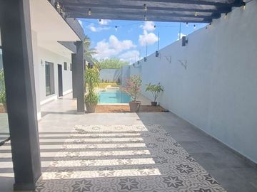 CASA EN RENTA DE TRES RECAMARAS Y ALBERCA UNA SOLA PLANTA DZITYA MERIDA