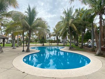 CASA AMUEBLADA RENTA, 3 REC CERCA DE PLAYA COTO PRIVADO