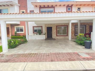 CASA AMUEBLADA RENTA, 3 REC CERCA DE PLAYA COTO PRIVADO