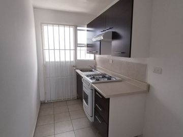 LINDA CASA DE 1 NIVEL EQUIPADA