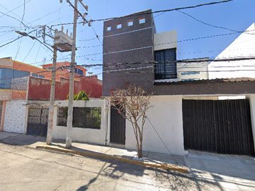 VENTA DE CASA EN Villa de las Flores, San Francisco Coacalco, Estado de México