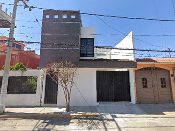 VENTA DE CASA EN Villa de las Flores, San Francisco Coacalco, Estado de México