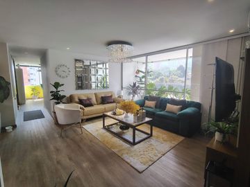 Apartamento en arriendo en Los Benedictinos, Envigado