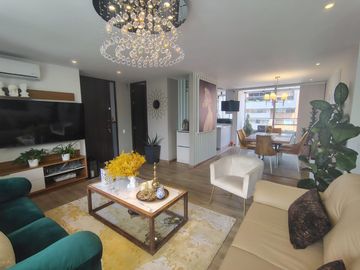 Apartamento en arriendo en Los Benedictinos, Envigado