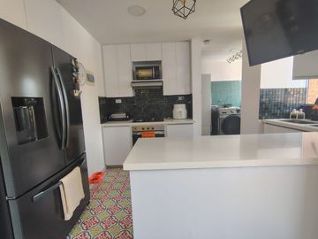 Apartamento en arriendo en Los Benedictinos, Envigado