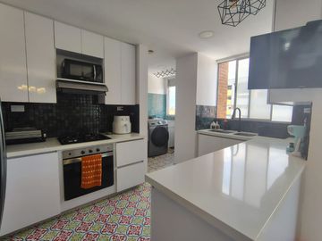 Apartamento en arriendo en Los Benedictinos, Envigado