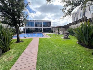 Departamento en Renta con Jardín y Amenidades en Zibatá SGU116