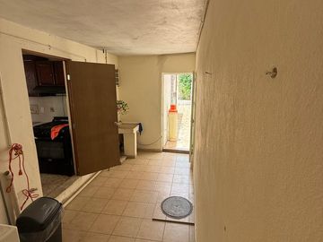 SE RENTA CASA DE 3 RECAMARAS  SIN MUEBLES, EL TOREO. $12,000