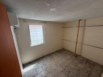 CASA DE 3 RECAMARAS  SIN MUEBLES, EL TOREO. $11,000