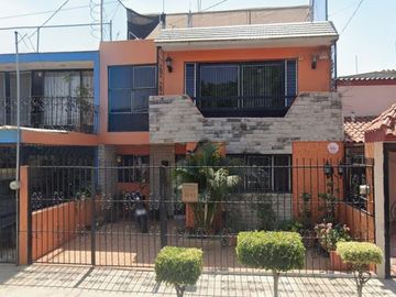 ¡¡¡VENTA DE CASA, EN RECUPERACION BANCARIA!!!