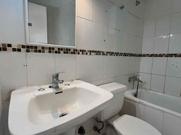Departamento en Venta en Reñaca, Viña del Mar | 3 Dormitorios, 2 Baños, Estacionamiento