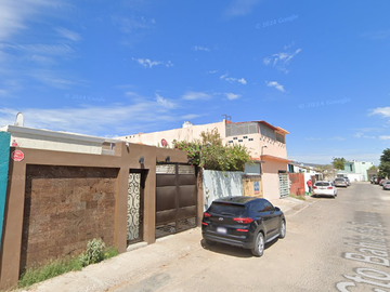 CASA EN VENTA DE RECUPERACION HIPOTECARIA EN LA PAZ CENTRO, LA PAZ, BAJA CALIFORNIA SUR.