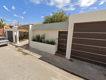 CASA EN VENTA DE RECUPERACION HIPOTECARIA EN LA PAZ CENTRO, LA PAZ, BAJA CALIFORNIA SUR.
