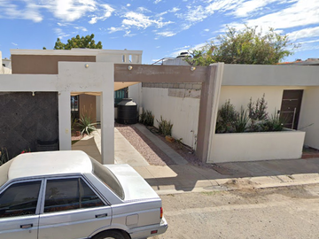 CASA EN VENTA DE RECUPERACION HIPOTECARIA EN LA PAZ CENTRO, LA PAZ, BAJA CALIFORNIA SUR.