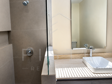 Casa en RENTA en Bosques Vallarta Zapopan
