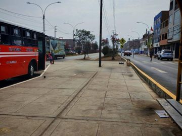 VENDO LOCAL COMERCIAL EN PLENA AVENIDA CARLOS IZAGUIRRE SAN MARTIN DE PORRES