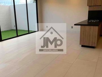 RENTO CASA NUEVA EN PRIVANZAS RESIDENCIAL