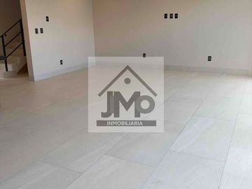 RENTO CASA NUEVA EN PRIVANZAS RESIDENCIAL