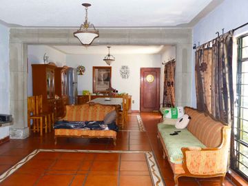 Amplia Casa en Venta, C. 21 poniente, Col. Belisario Domínguez, Puebla.
