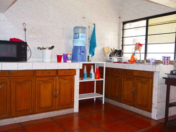 Amplia Casa en Venta, C. 21 poniente, Col. Belisario Domínguez, Puebla.