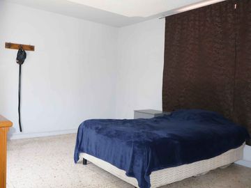 Amplia Casa en Venta, C. 21 poniente, Col. Belisario Domínguez, Puebla.