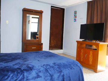 Amplia Casa en Venta, C. 21 poniente, Col. Belisario Domínguez, Puebla.