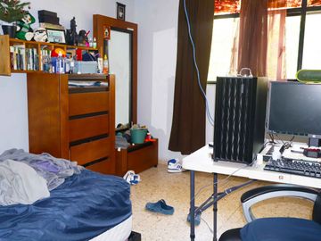 Amplia Casa en Venta, C. 21 poniente, Col. Belisario Domínguez, Puebla.
