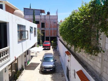 Amplia Casa en Venta, C. 21 poniente, Col. Belisario Domínguez, Puebla.