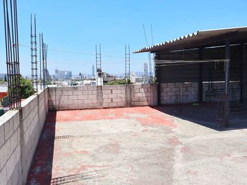 Amplia Casa en Venta, C. 21 poniente, Col. Belisario Domínguez, Puebla.