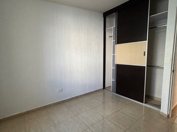 CASA EN RENTA EN FRACC PALMARES FRENTE A CENTRO COMERCIAL ANTEA