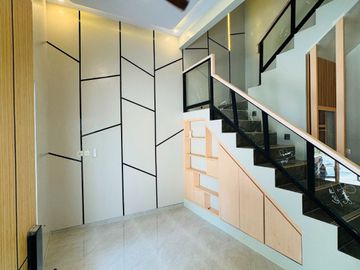 Rumah Dijual Sawangan Siap Huni 2 Lantai Dekat Terminal Trans Sawangan