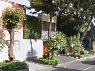 MARAVILLOSA CASA EN VENTA UBICADA EN COYOACAN