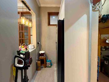 RUMAH MEWAH 2 LANTAI FULL FURNISHED DALAM PERUMAHAN ELITE PINGGIR JALAN RAYA PALAGAN KM 7 NGAGLIK SLEMAN