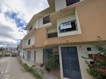 CASA EN VENTA EN REVOLUCION DEL FRACCIONAMIENTO EX HACIENDA DE JAUJA 103 5TA 18 DE OCTUBRE ZACAPU ZACAPU C.P. 58635 MICHOACÁN DE OCAMPO