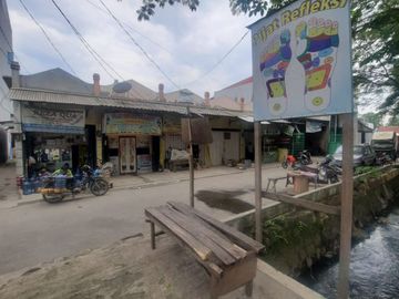 DIJUAL TANAH + BANGUNAN KIOS-KONTRAKAN Di jln KH. Ahmad Dahlan RT 03 RW 03 Kel. Petir, Kec. Cipondoh Tangerang