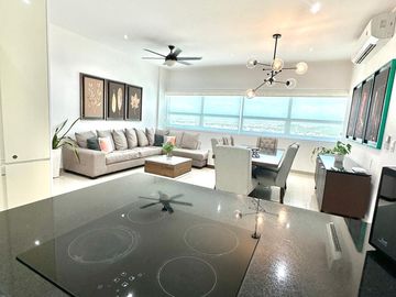 Departamento Amueblado en Venta en Torre EME, en el Malecón de Mazatlán