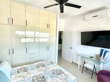 Departamento Amueblado en Venta en Torre EME, en el Malecón de Mazatlán
